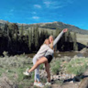 Meet your Posher, Caroline